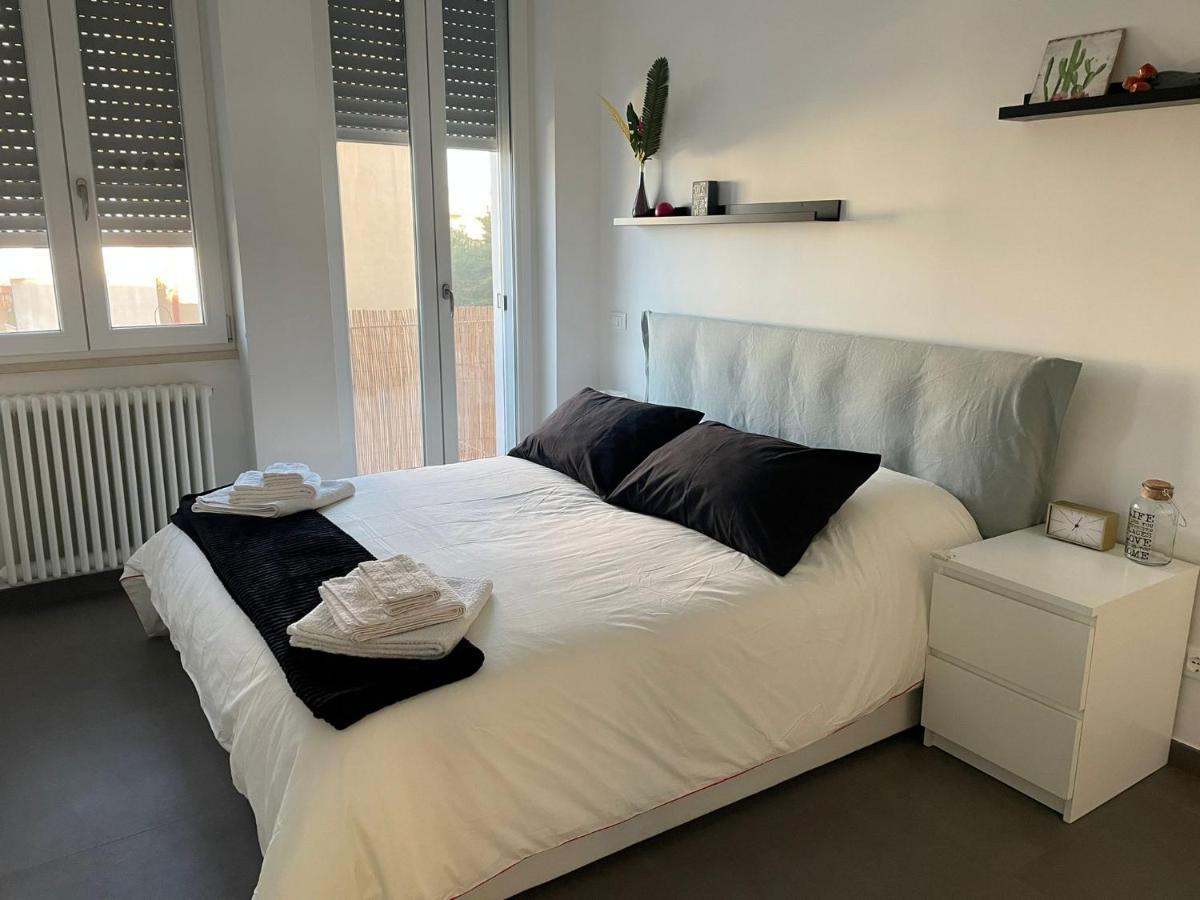 Casablanco Apartment Лече Екстериор снимка